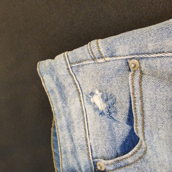 AKIRA Denim shorts Rhinestone fringed. - Picture 6 of 11